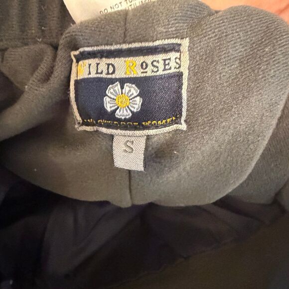 Wild roses insulated ski snowboard pants black pink size small snow - Picture 6 of 7